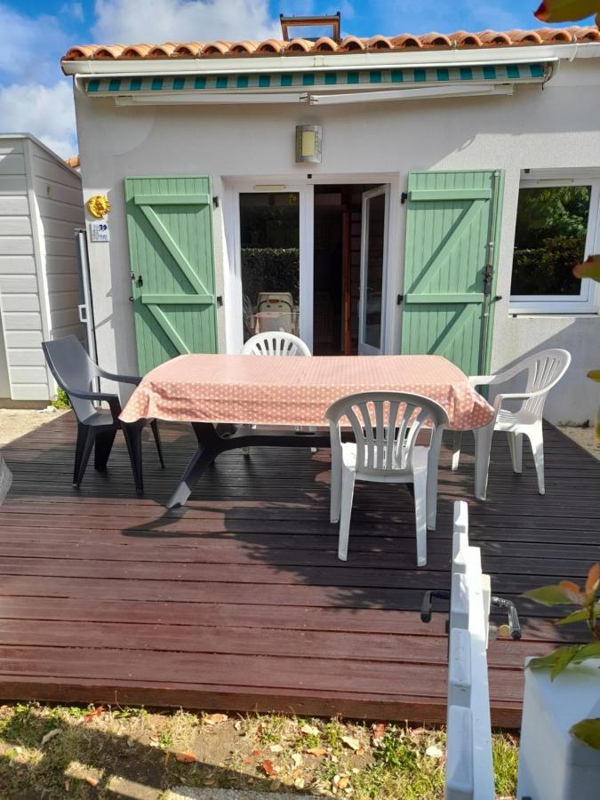 Maisonnette A Deux Pas De La Plage Dans Residence Calme La Tranche-sur-Mer Exteriör bild